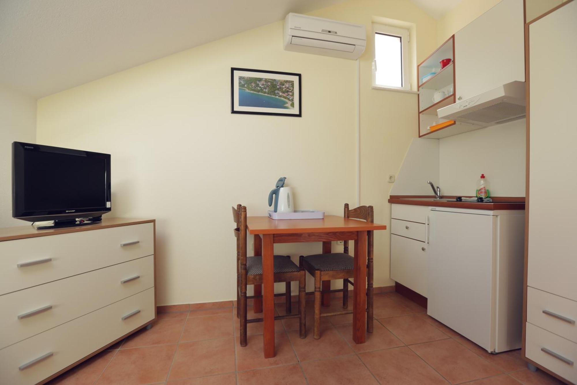 Apartments Vila Adrijana & Fitness Studio Wolf Bv Baška Voda Cameră foto